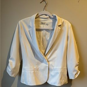 Eliza J Ruched 3/4 Sleeve White Blazer